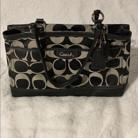 Coach Handbags - Coach Purse